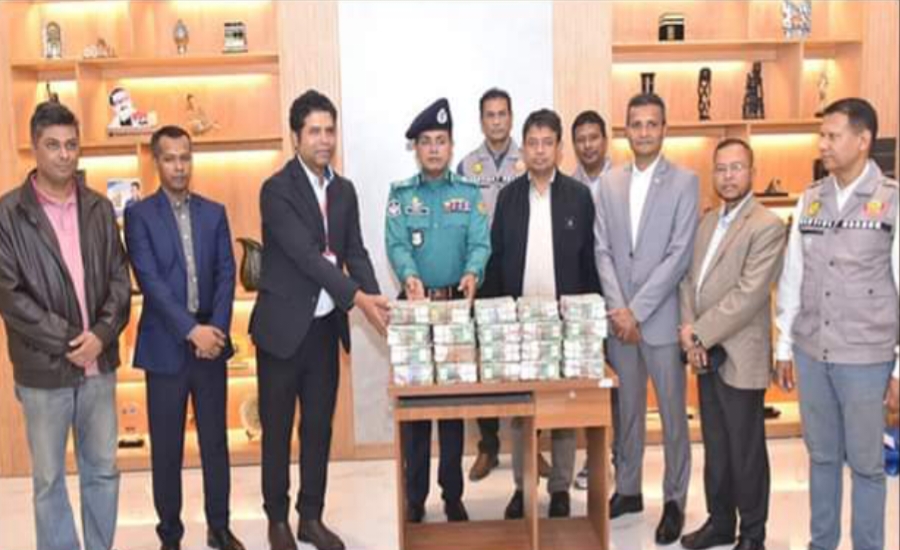 মালিকের কোটি টাকা নিয়ে উধাও গাড়িচালক, অতঃপর… মালিকের কোটি টাকা নিয়ে উধাও গাড়িচালক, অতঃপর…