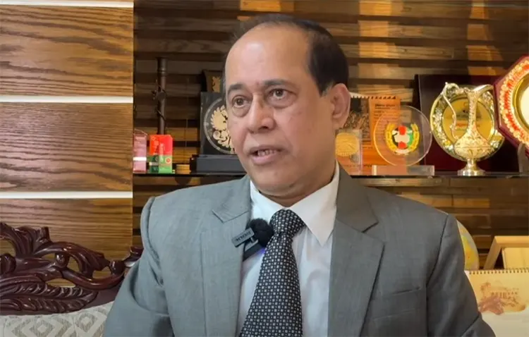 প্রথম বলে ফেলেছিলাম ২৮%, দুটা বা তার আগে, আমি যখন ঘুমিয়েছিলাম: সিইসি প্রথম বলে ফেলেছিলাম ২৮%, দুটা বা তার আগে, আমি যখন ঘুমিয়েছিলাম: সিইসি