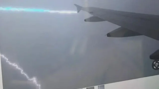 plane-1720445441